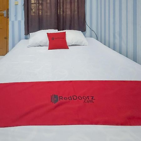Reddoorz At Kuning Gh Jatinangor Hotel Sayang Eksteriør billede